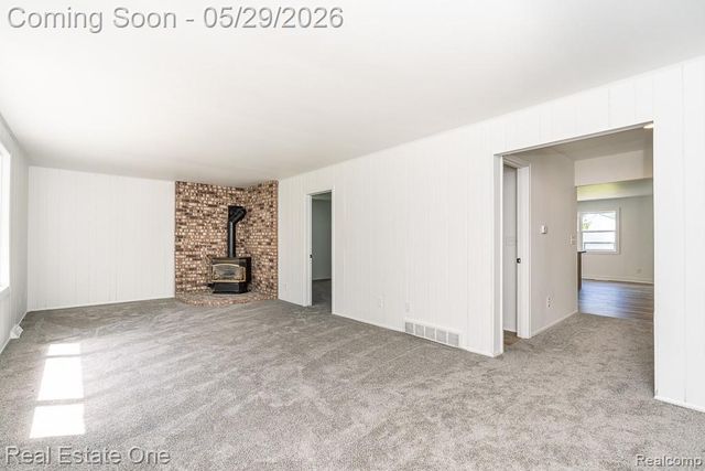 1056 Adams Road, Burton, MI 48509