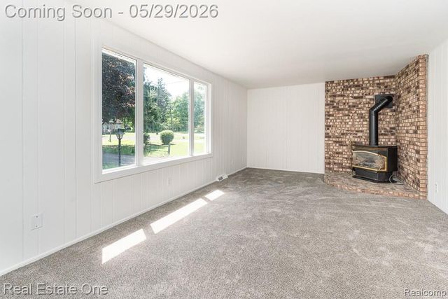 1056 Adams Road, Burton, MI 48509