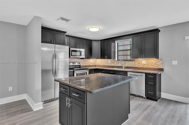 14212 NE 4th Ave, Miami, FL 33161