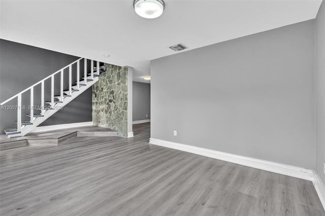 14212 NE 4th Ave, Miami, FL 33161