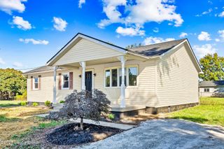 180 Lover's Leap Ln, Shepherdsville, KY 40165