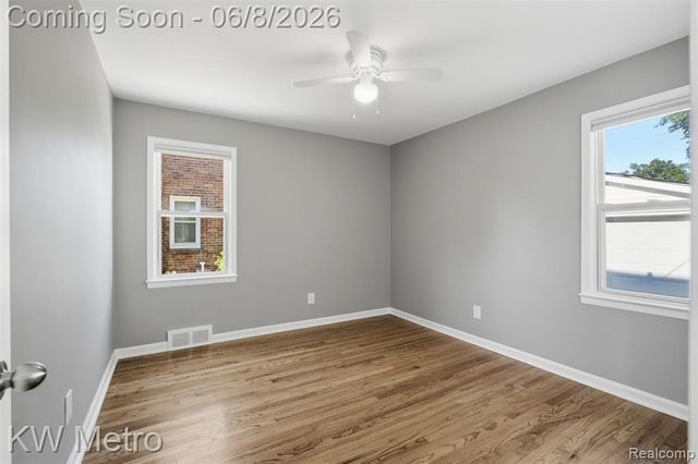 3525 Westwood Street, Dearborn, MI 48124