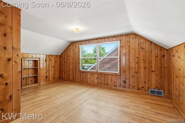 3525 Westwood Street, Dearborn, MI 48124