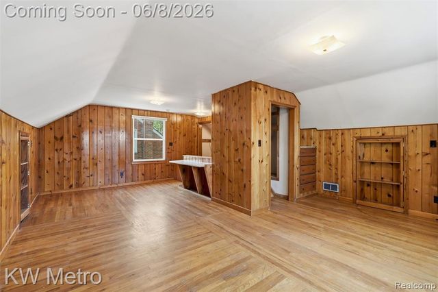 3525 Westwood Street, Dearborn, MI 48124