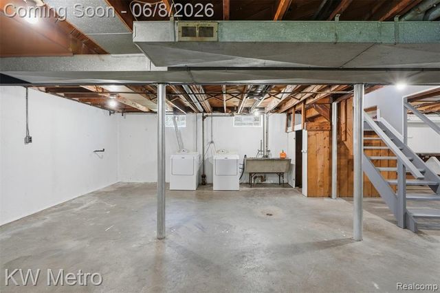 3525 Westwood Street, Dearborn, MI 48124