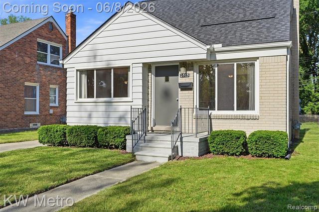3525 Westwood Street, Dearborn, MI 48124