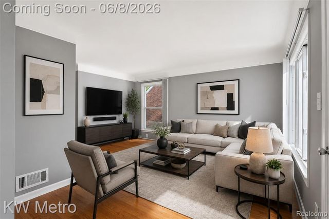 3525 Westwood Street, Dearborn, MI 48124