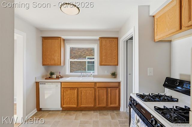 3525 Westwood Street, Dearborn, MI 48124