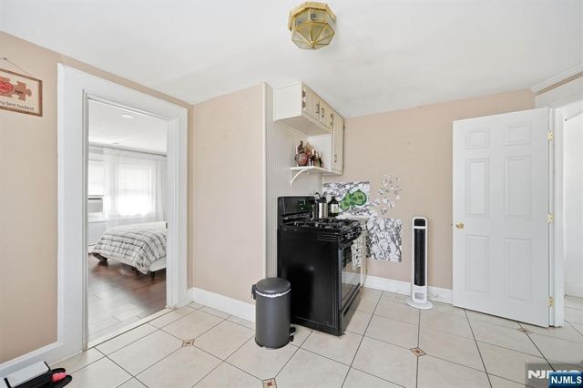 13-33 George Street, Fair Lawn, NJ 07410