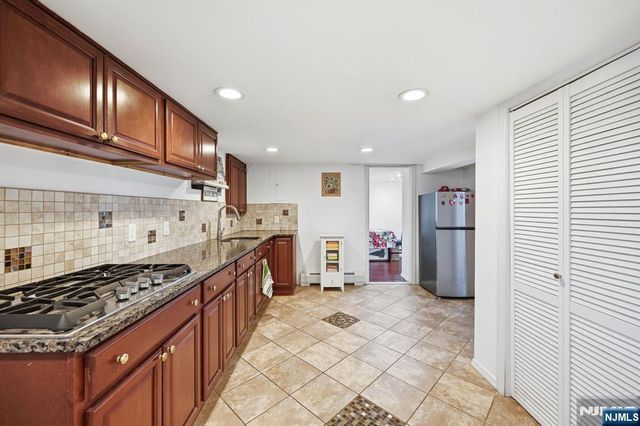 13-33 George Street, Fair Lawn, NJ 07410