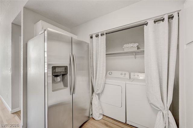 3150 Soft Breezes Drive 2053, Las Vegas, NV 89128