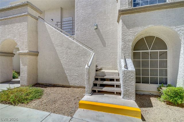 3150 Soft Breezes Drive 2053, Las Vegas, NV 89128