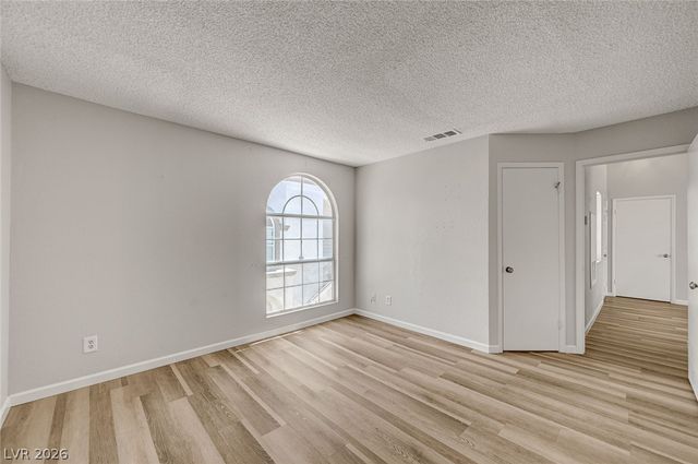 3150 Soft Breezes Drive 2053, Las Vegas, NV 89128