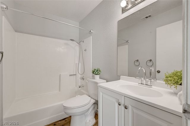 3150 Soft Breezes Drive 2053, Las Vegas, NV 89128