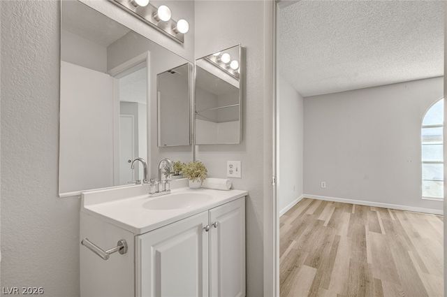 3150 Soft Breezes Drive 2053, Las Vegas, NV 89128