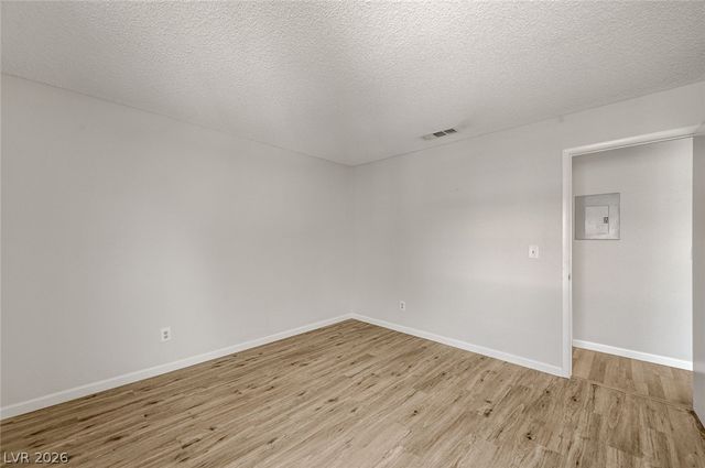 3150 Soft Breezes Drive 2053, Las Vegas, NV 89128