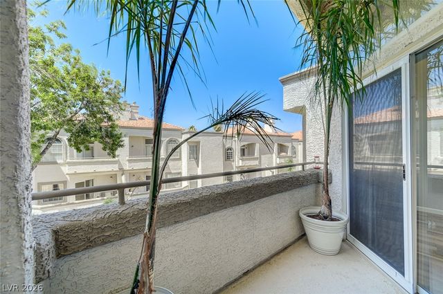3150 Soft Breezes Drive 2053, Las Vegas, NV 89128