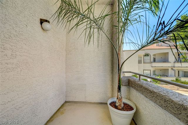 3150 Soft Breezes Drive 2053, Las Vegas, NV 89128