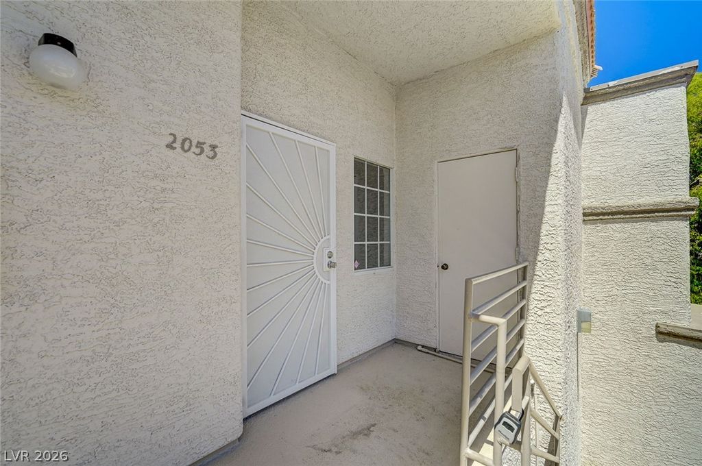 3150 Soft Breezes Drive 2053, Las Vegas, NV 89128