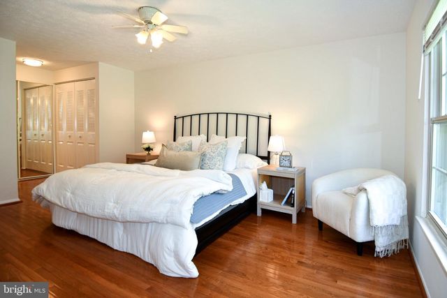 13985 CABELLS MILL DR, Centreville, VA 20120