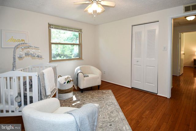 13985 CABELLS MILL DR, Centreville, VA 20120