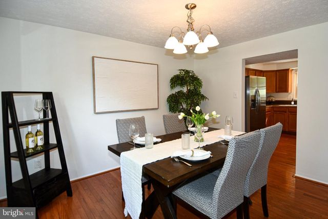 13985 CABELLS MILL DR, Centreville, VA 20120