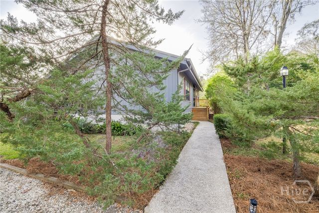 122 Smith Avenue, Savannah, GA 31408