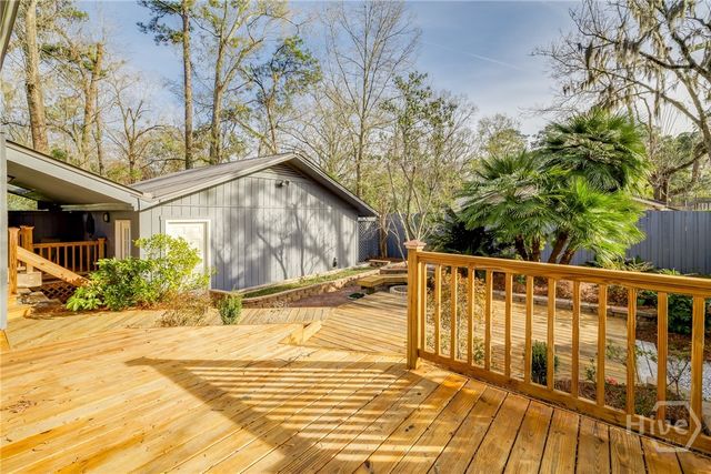 122 Smith Avenue, Savannah, GA 31408