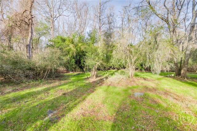 122 Smith Avenue, Savannah, GA 31408