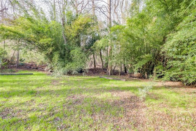 122 Smith Avenue, Savannah, GA 31408