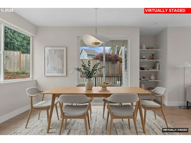 9822 Sw 34th Pl, Portland, OR 97219