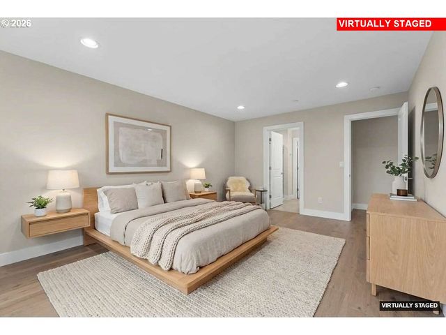 9822 Sw 34th Pl, Portland, OR 97219