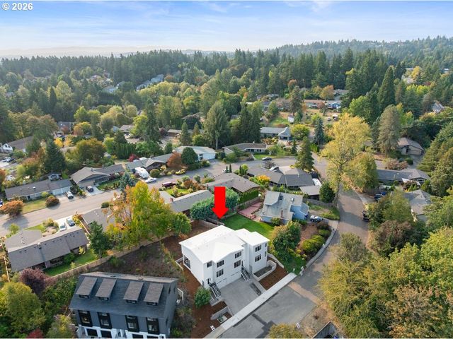 9822 Sw 34th Pl, Portland, OR 97219