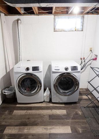 544 Leonard STREET N, West Salem, WI 54669