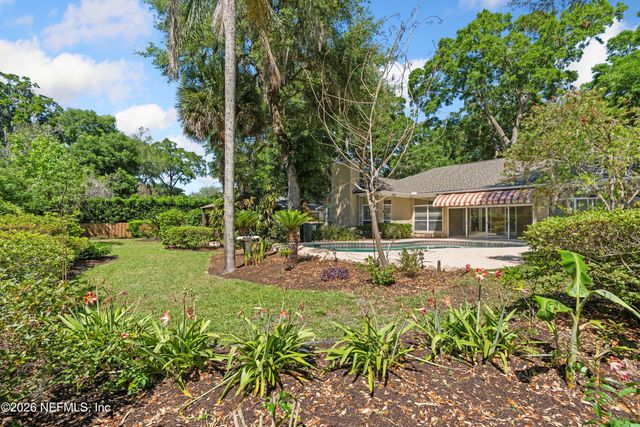 4456 BREAKWATER ROW W, Jacksonville, FL 32225