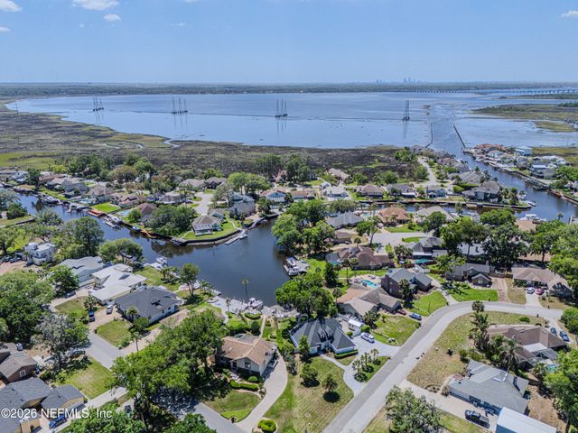 4456 BREAKWATER ROW W, Jacksonville, FL 32225