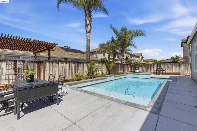 6845 New Melones Cir, Discovery Bay, CA 94505