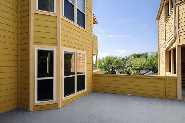 808 W 29th ST 206, Austin, TX 78705