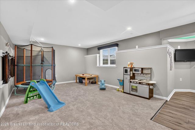 1796 Hollowbrook Drive, Holt, MI 48842