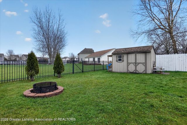 1796 Hollowbrook Drive, Holt, MI 48842