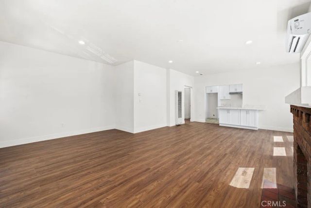 2220 Raymond, Los Angeles, CA 90007