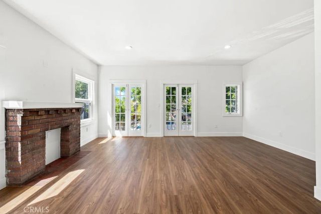 2220 Raymond, Los Angeles, CA 90007