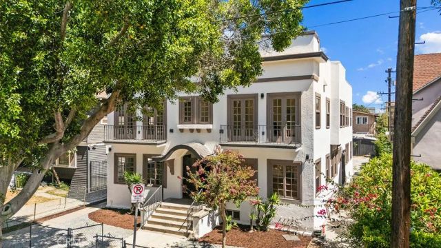 2220 Raymond, Los Angeles, CA 90007