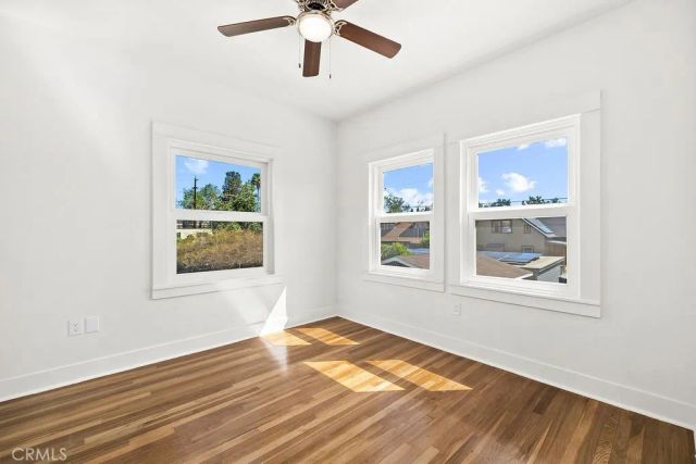 2220 Raymond, Los Angeles, CA 90007