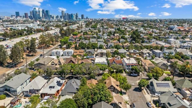 2220 Raymond, Los Angeles, CA 90007