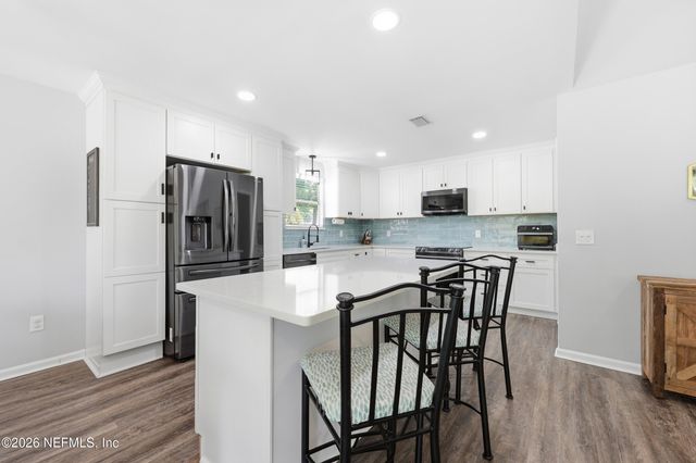 2822 HILSDALE HARBOR Way, Jacksonville, FL 32216