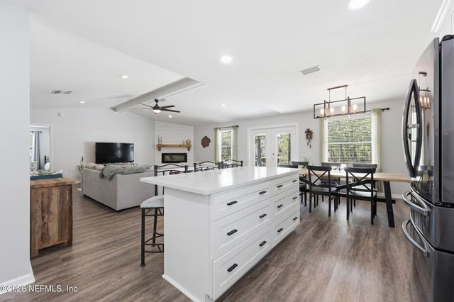 2822 HILSDALE HARBOR Way, Jacksonville, FL 32216