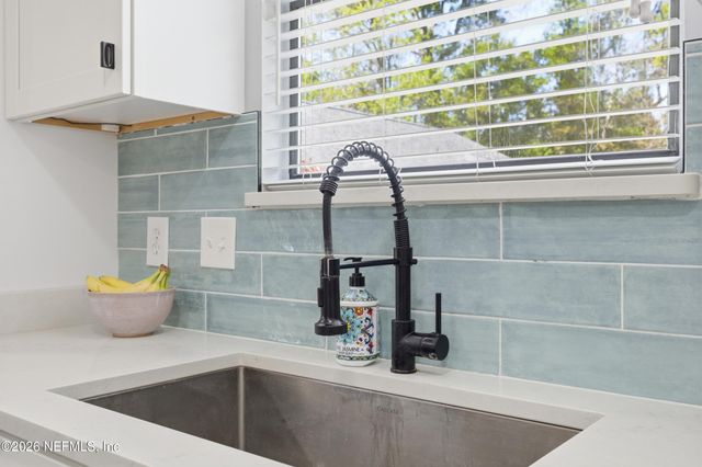 2822 HILSDALE HARBOR Way, Jacksonville, FL 32216