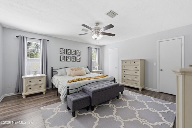 2822 HILSDALE HARBOR Way, Jacksonville, FL 32216