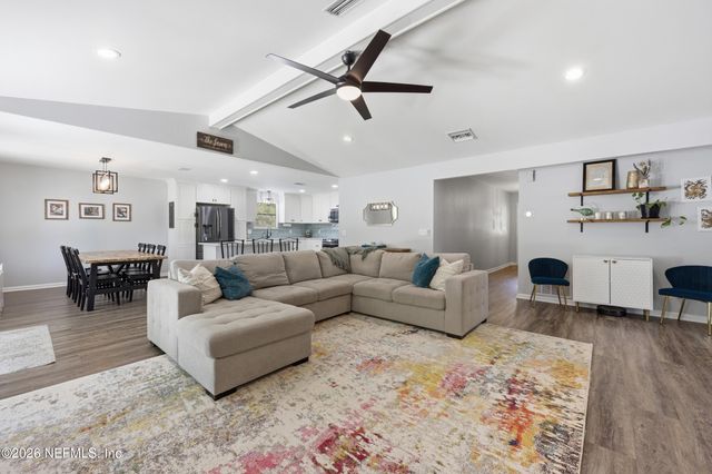 2822 HILSDALE HARBOR Way, Jacksonville, FL 32216